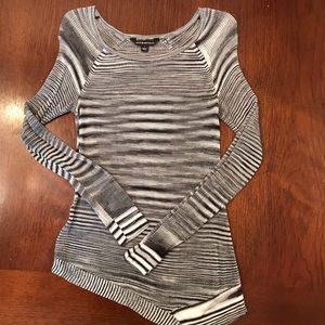 Rock & Republic Long Sleeve Top